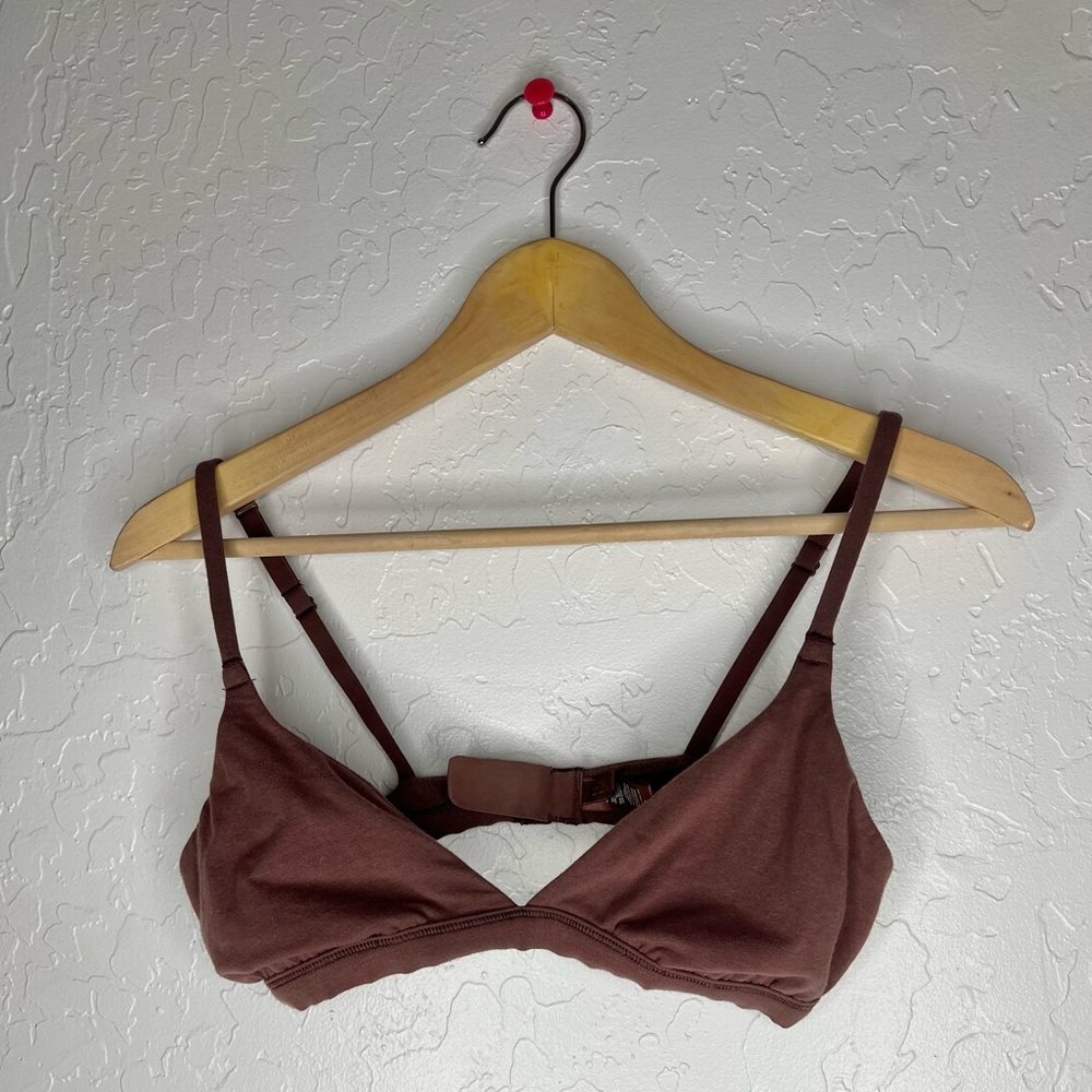 Skims Cotton Jersey Triangle Bra | Medium - Picture 9 of 9